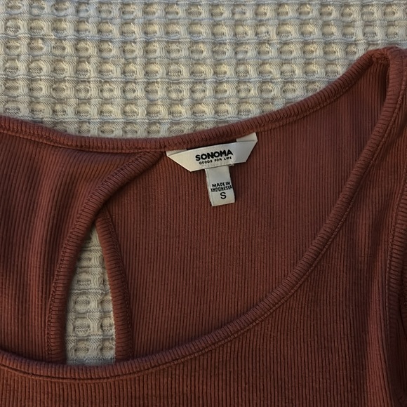 Sonoma small women’s short sleeve shirt - Picture 2 of 3